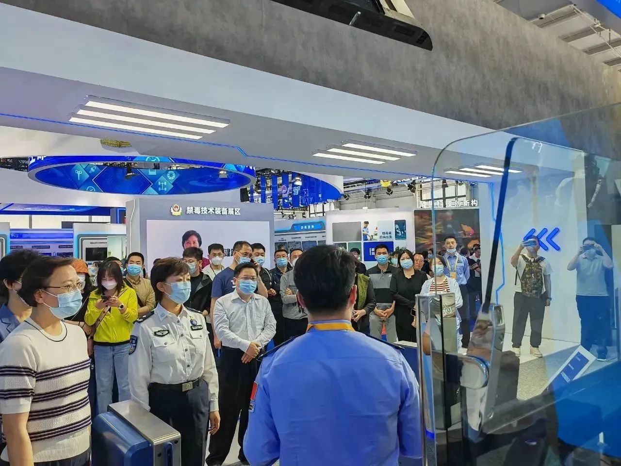 拼搏(中国)pinbo·官方网页版,亮相第十一届中国国际警用装备博览会 用创新技术“警”上添花