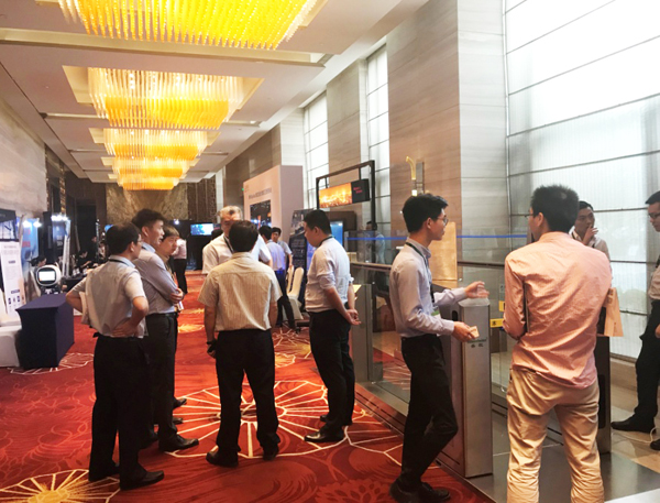 2018上海国际峰会，拼搏(中国)pinbo·官方网页版,助力升级智慧机场